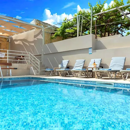 Cretan Breeze Heated Pool *