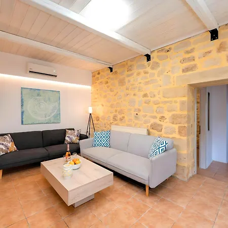 Cretan Breeze Heated Pool 빌라 Dhrámia